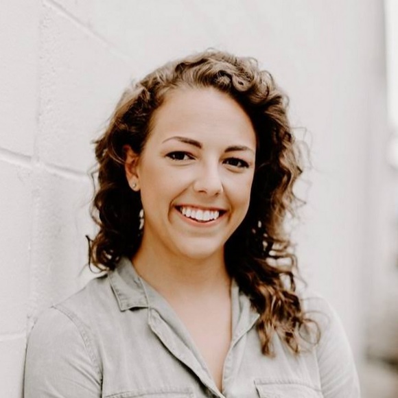 Meet your Posher, Ellie - Picture 1 of 1